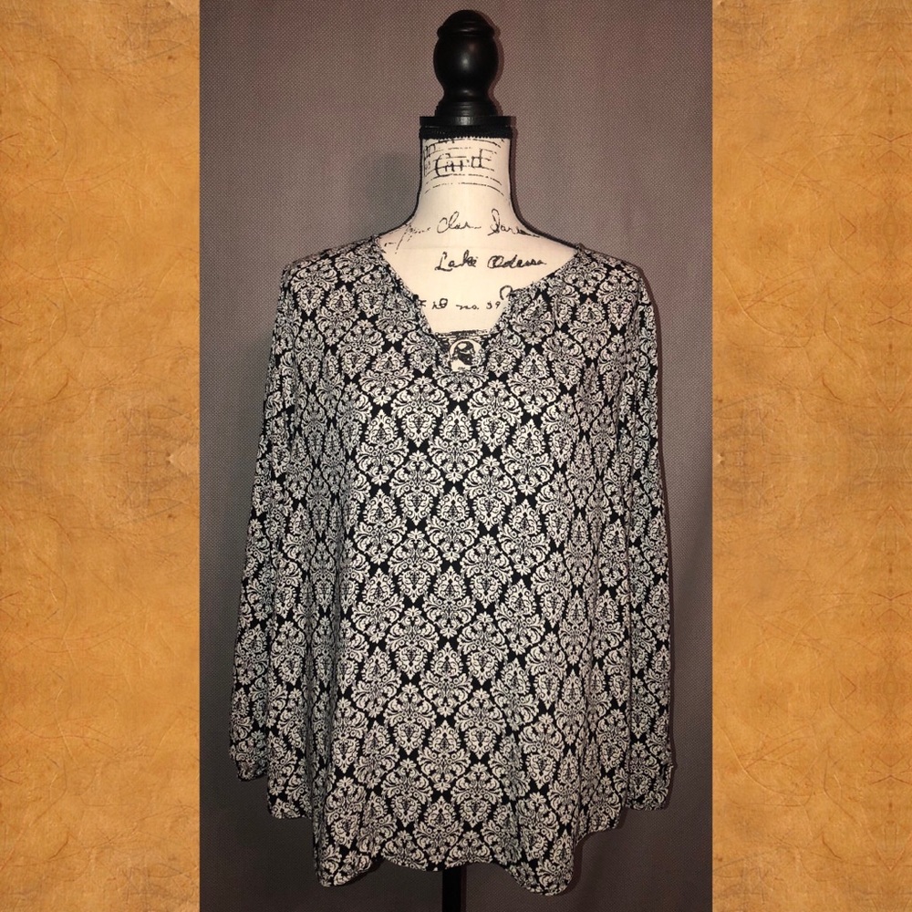 Black & White Blouse